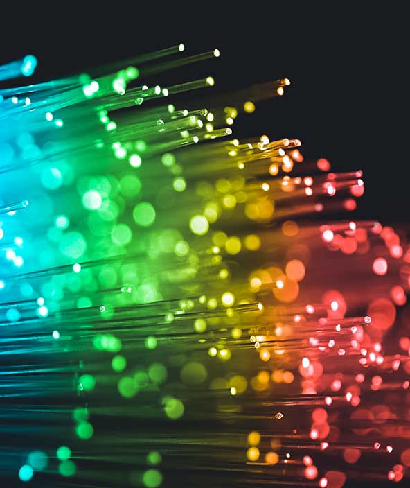 extremidades de cabos de fibra óptica multicoloridas