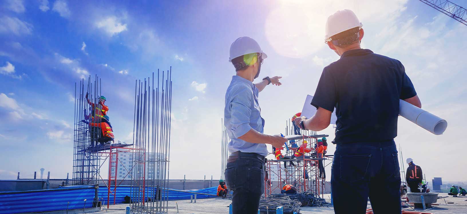 Photo of busy industrial construction site