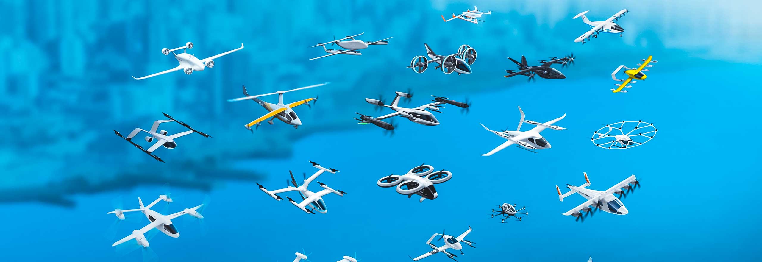 Diversos drones y aviones eléctricos de despegue y aterrizaje verticales (eVTOL) volando tras una simulación de análisis estructural en desarrollo