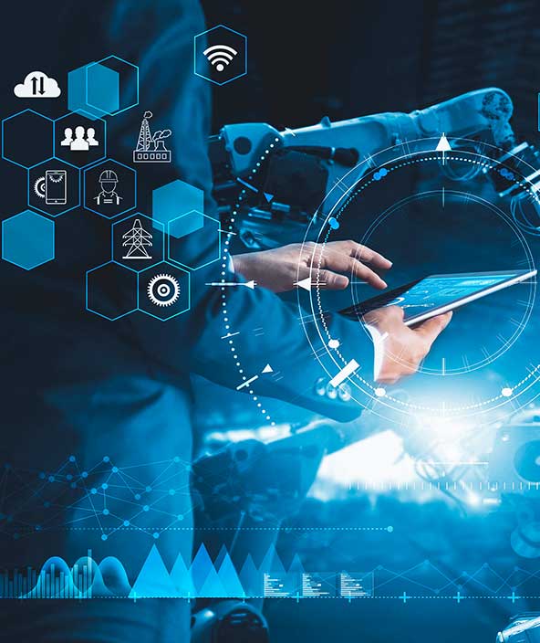 Composición digital de un trabajador de ingeniería industrial sosteniendo una tableta con iconos técnicos y gráficos superpuestos