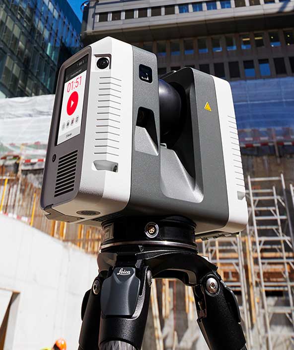 Der Leica RTC360 3D-Laserscanner erfasst eine Hochhausbaustelle
