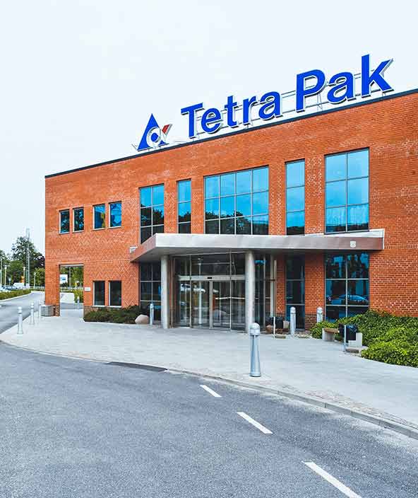 Tetra Pak® created a Smart Solutions Platform for plant engineering design and plant lifecycle management. 