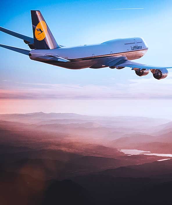  Lufthansa-Flugzeug im Flug