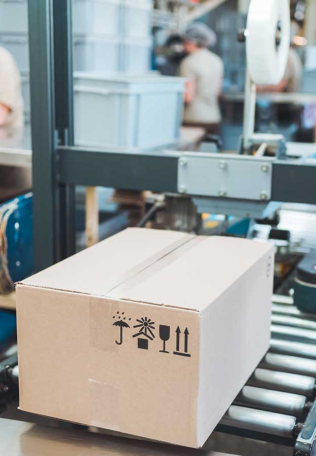 Production of cardboard packaging
