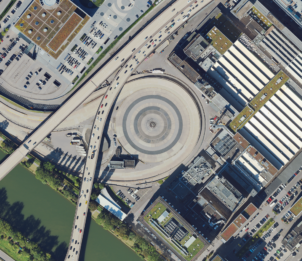 ドイツ・フランクフルトの建物の高解像度オルソ空撮画像