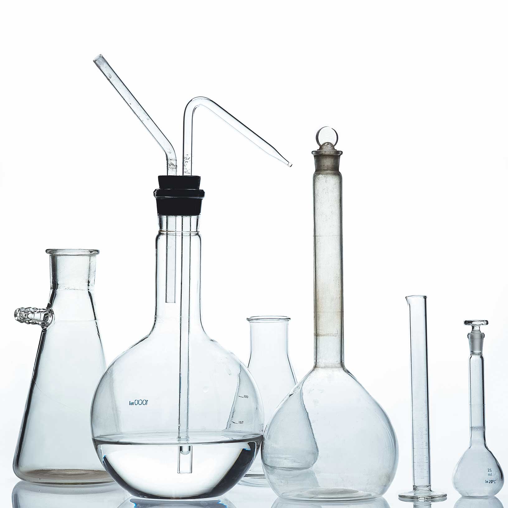 Glassware for use in healthcare and life sciences industry research and development (R&D) 