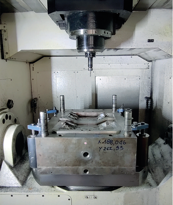 Figure 9. Machining of the mould