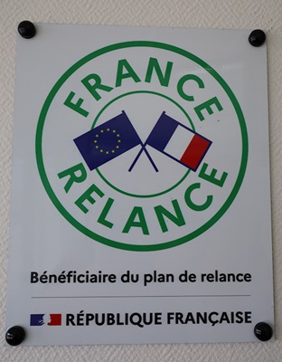 SUMCA is a recipient of the France Relance plan, as shown by this declaration at the company’s entrance.