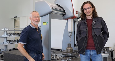 Jean-Michel Sablé, President of SUMCA and Kilian, metrology operator in front of their Leitz Reference CMM.