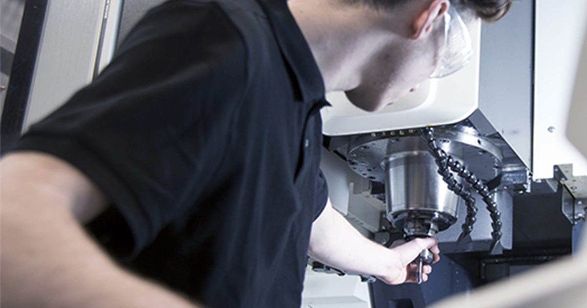 Measuring Service Machine Machine tool measurement service and support | Hexagon