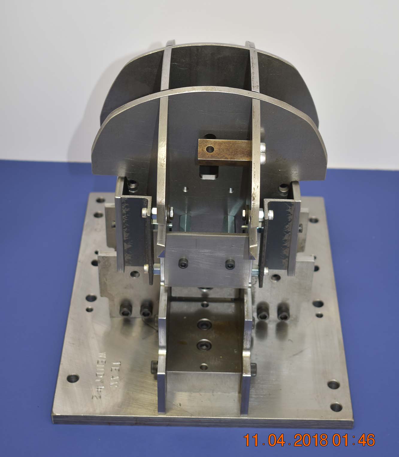 Ray Bar Science RayBar Machine Company | Hexagon