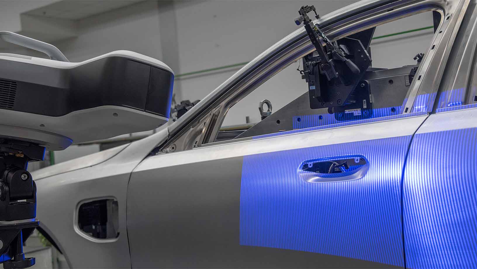 Hexagon’s industry-first zoom-enabled optical 3D scanner provides ...