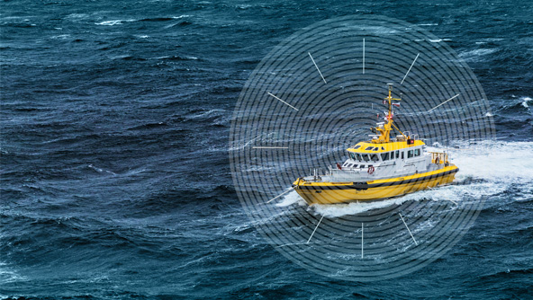 Kleines Schiff auf See mit überlagerten Grafiken