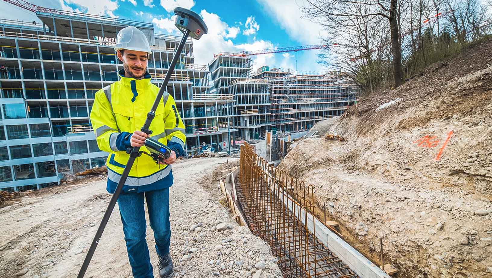 Leica GS18 I GNSS RTK Rover with visual positioning on a construction site  